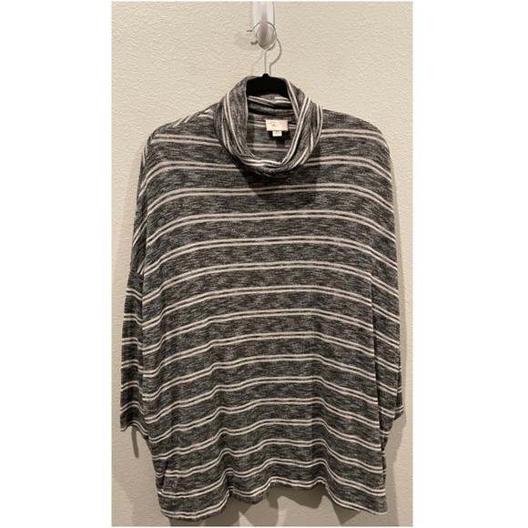 POSTAGE STAMP Grey White Striped Swing Turtleneck Blouse - Picture 2 of 6